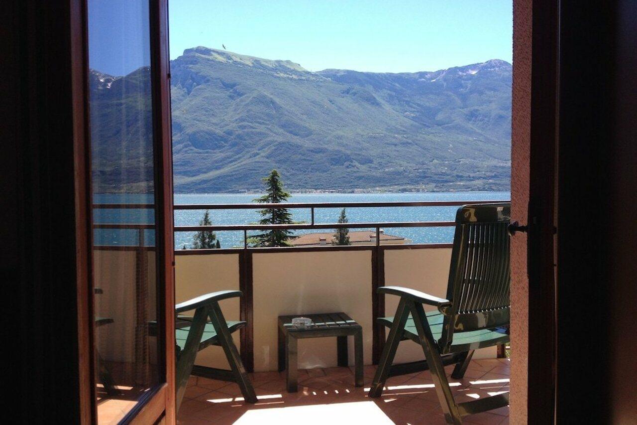 Hotel Astor Limone sul Garda Exterior foto