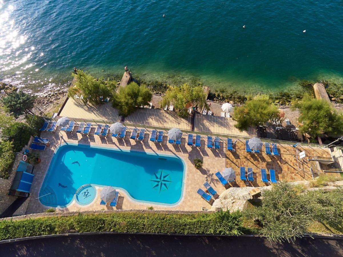 Hotel Astor Limone sul Garda Exterior foto