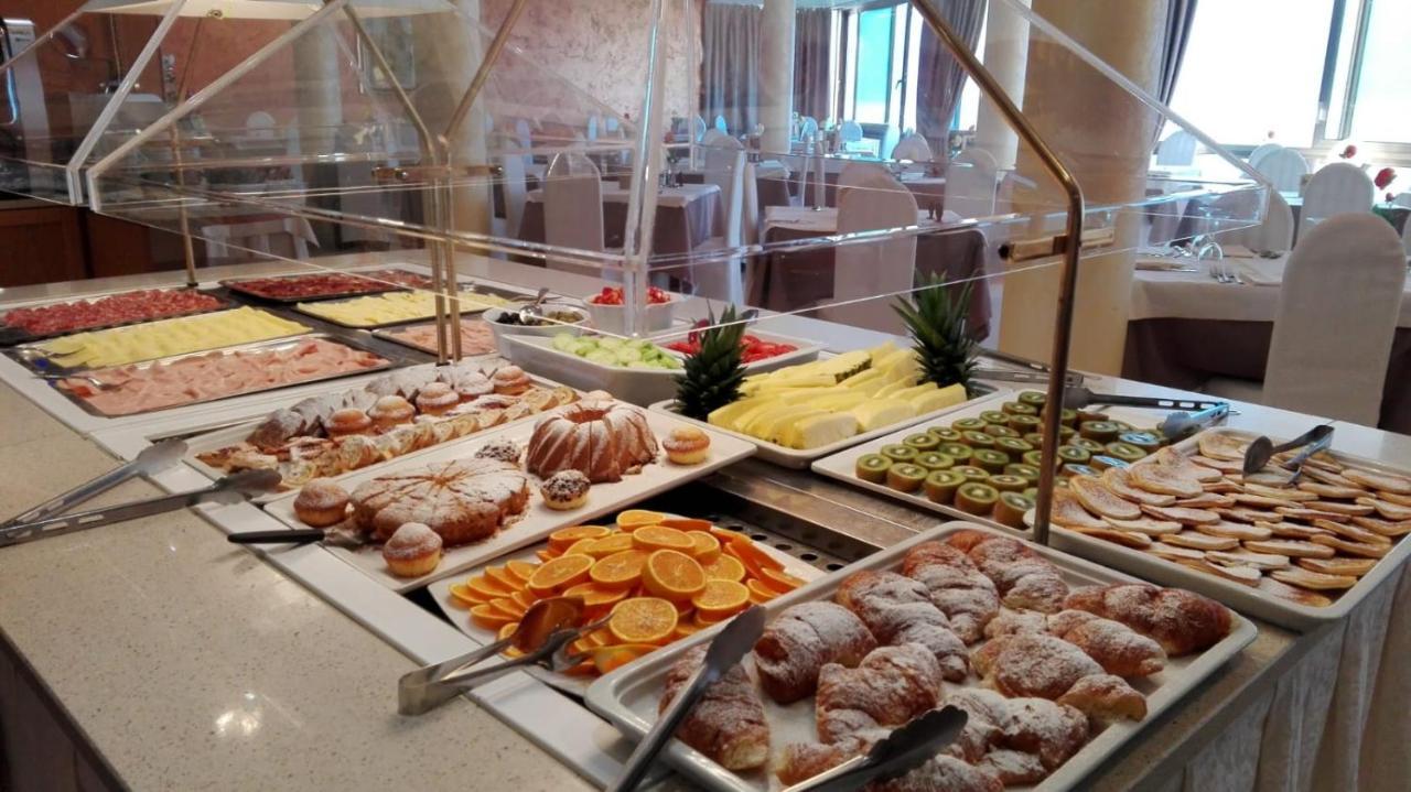 Hotel Astor Limone sul Garda Exterior foto