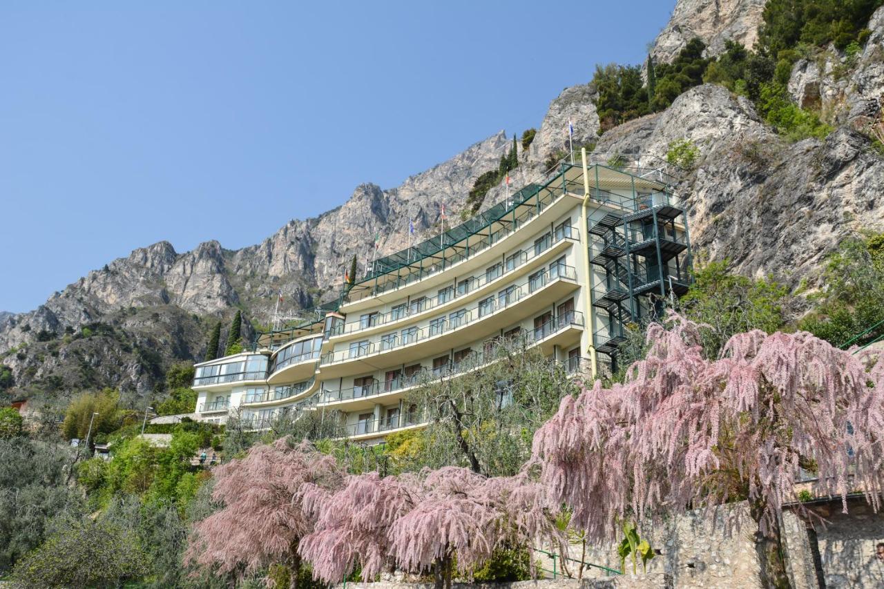 Hotel Astor Limone sul Garda Exterior foto