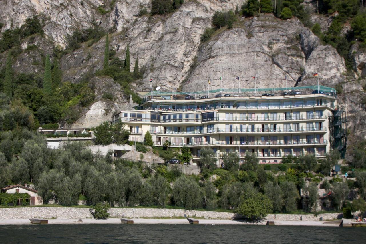 Hotel Astor Limone sul Garda Exterior foto