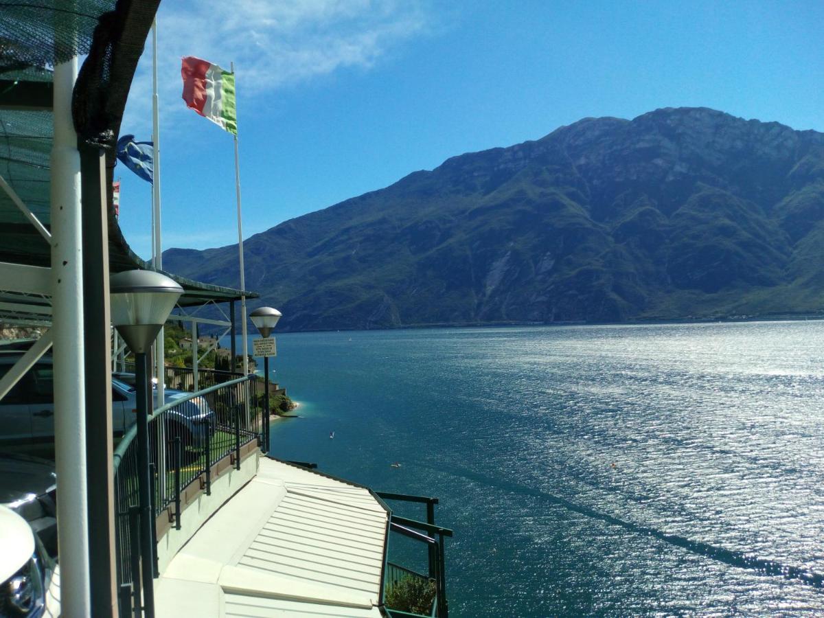 Hotel Astor Limone sul Garda Exterior foto