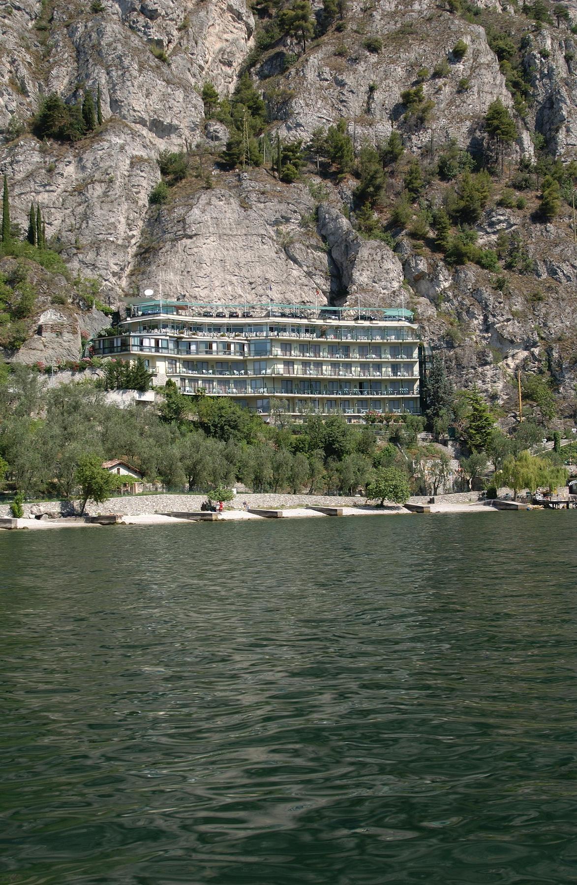 Hotel Astor Limone sul Garda Exterior foto